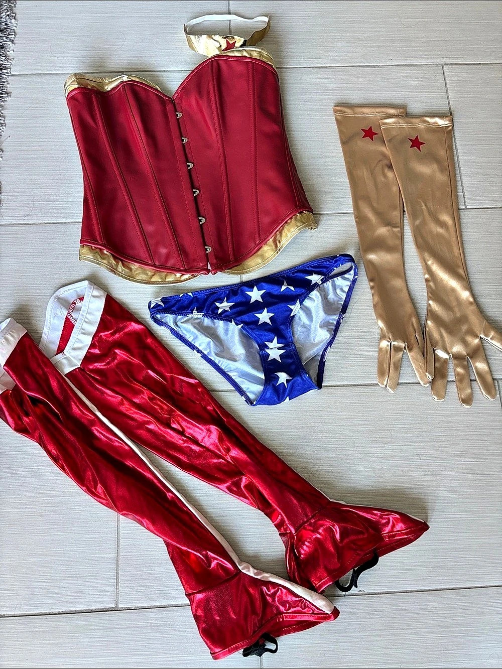 Adult Wonder Woman costume Med-Large